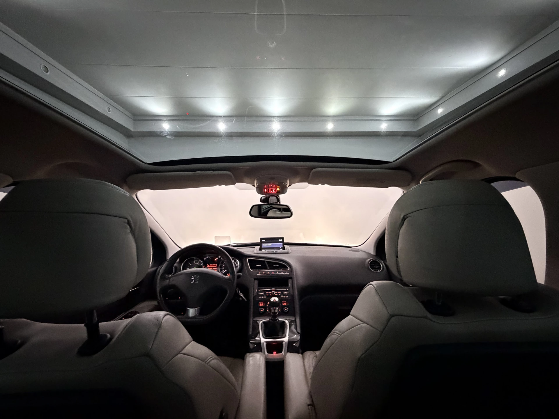 Hoofdafbeelding Peugeot 5008