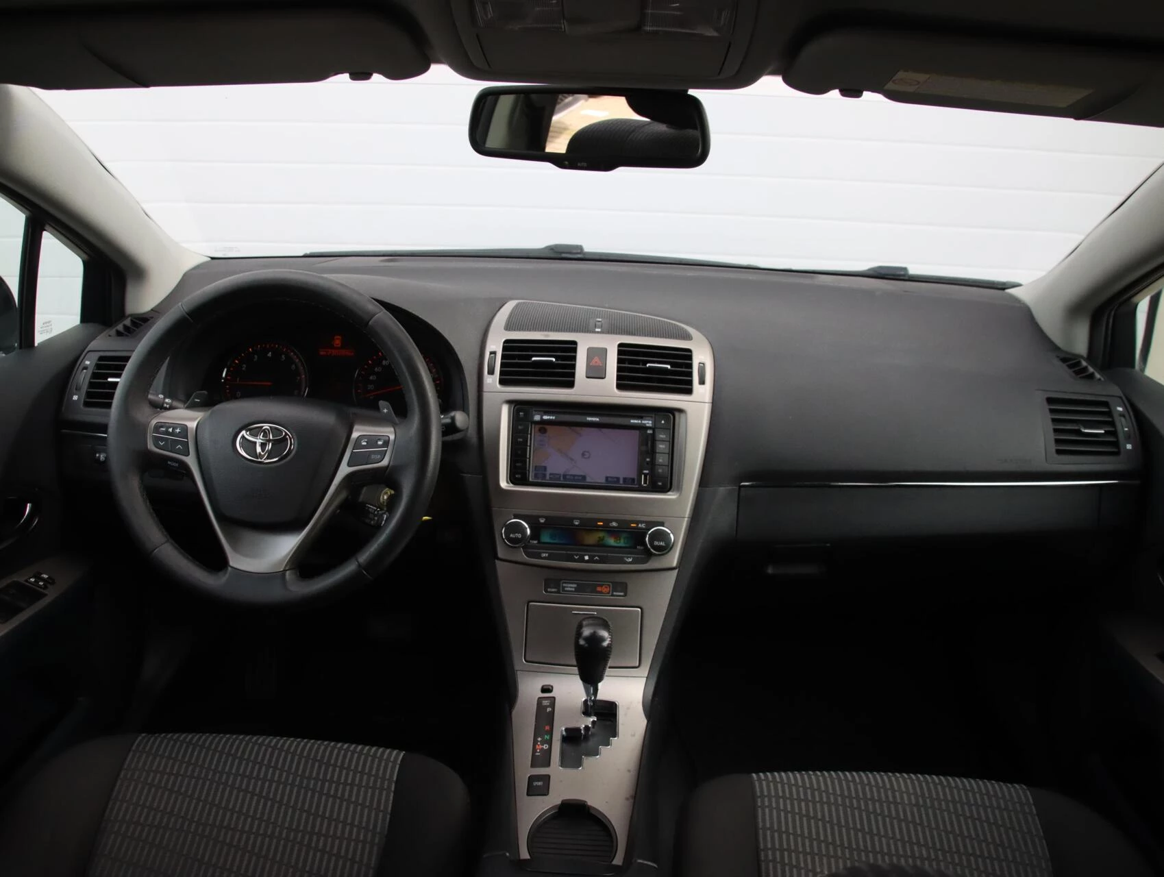 Hoofdafbeelding Toyota Avensis