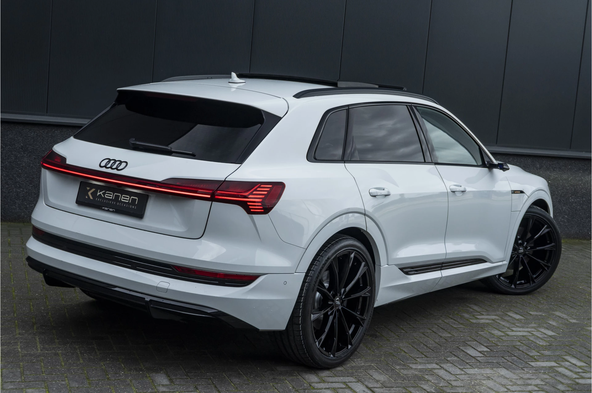 Hoofdafbeelding Audi e-tron