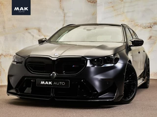 BMW M5 Touring V8 M Hybrid, Akrapovič, M Performance, H&R, M Drivers Package, Ultimate Package, ceramic, B&W, 21", pano, tr.haak, stl.ventilatie, memory, carbon