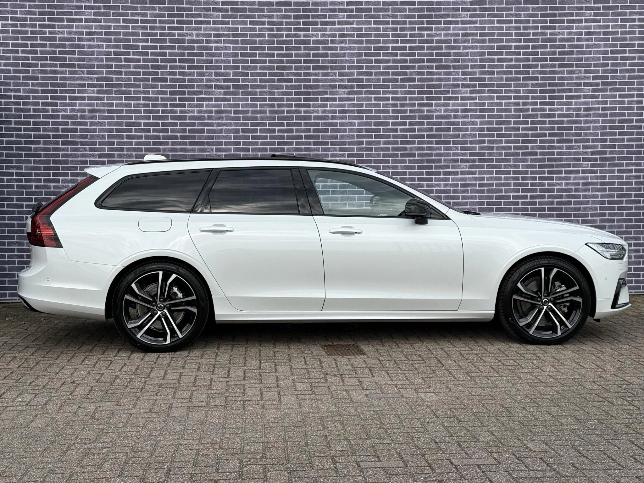 Hoofdafbeelding Volvo V90