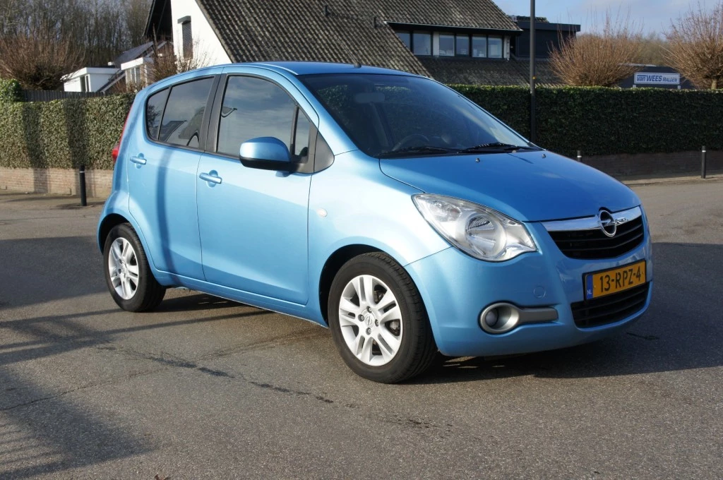 Hoofdafbeelding Opel Agila