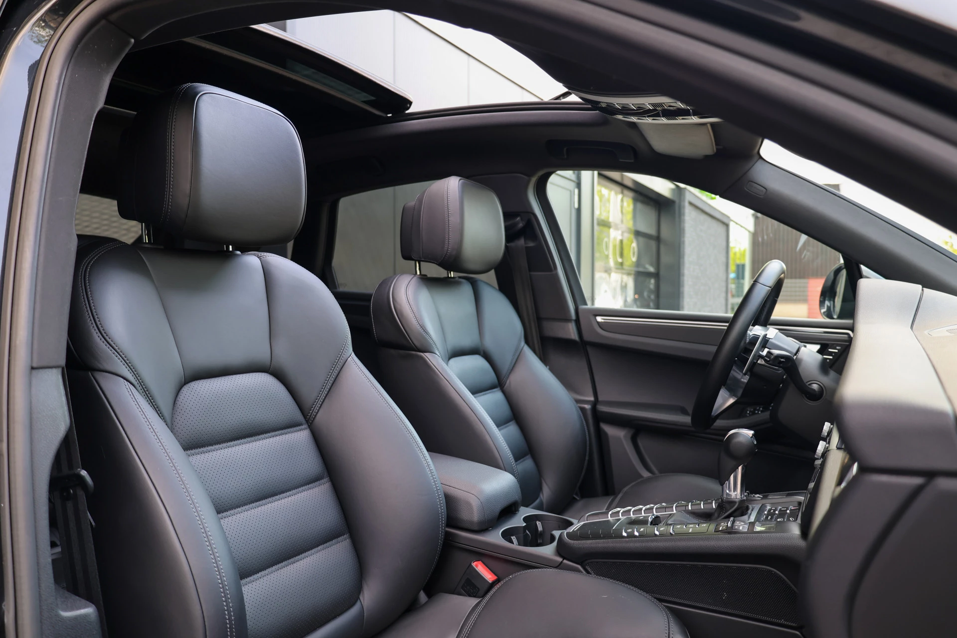 Hoofdafbeelding Porsche Macan