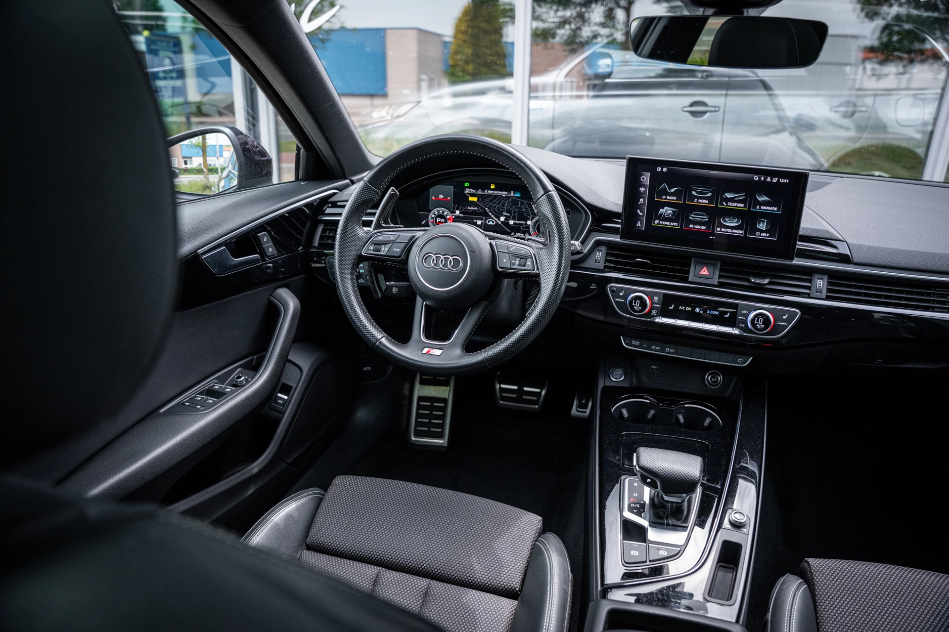 Hoofdafbeelding Audi A4