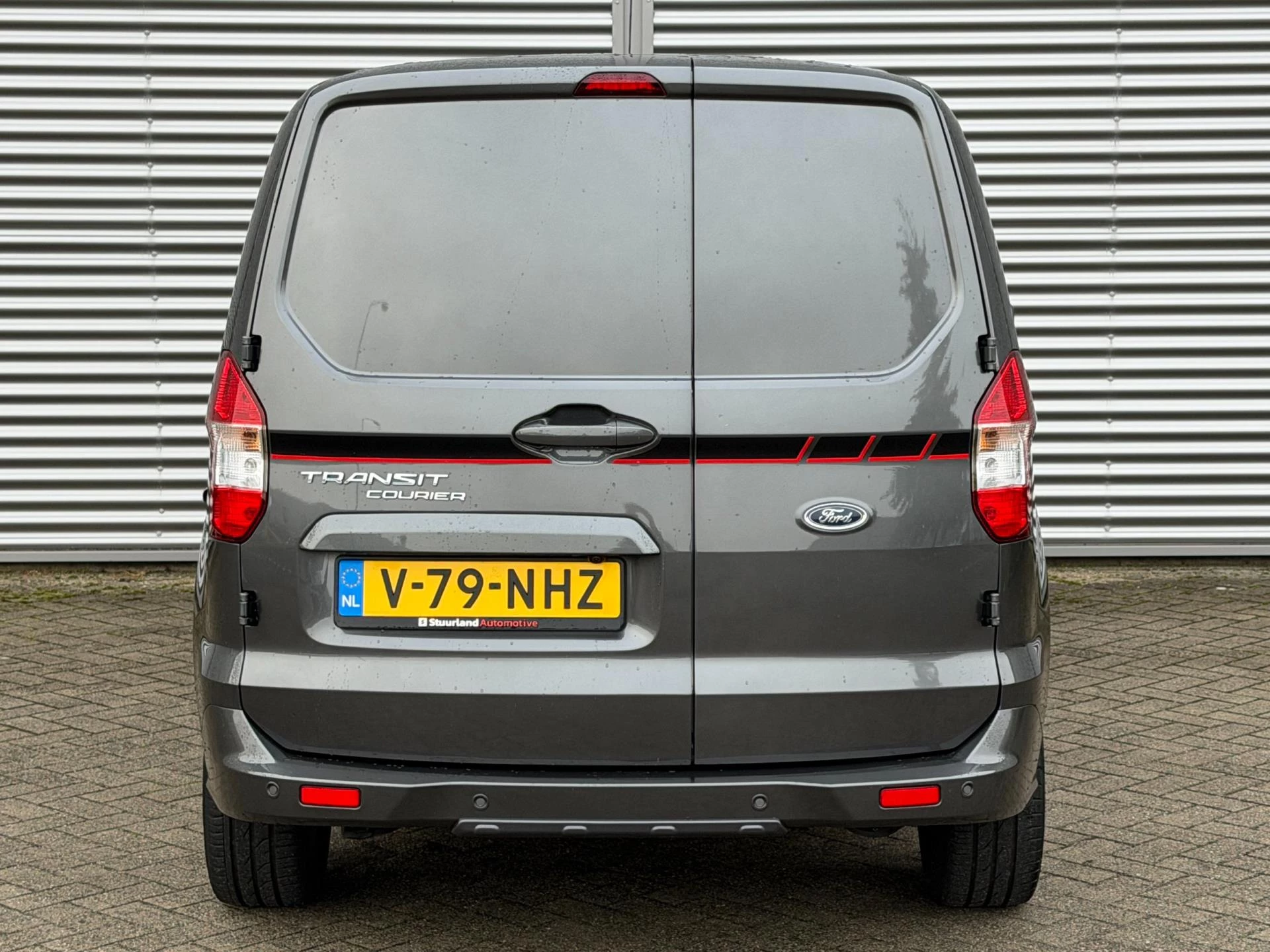 Hoofdafbeelding Ford Transit Courier