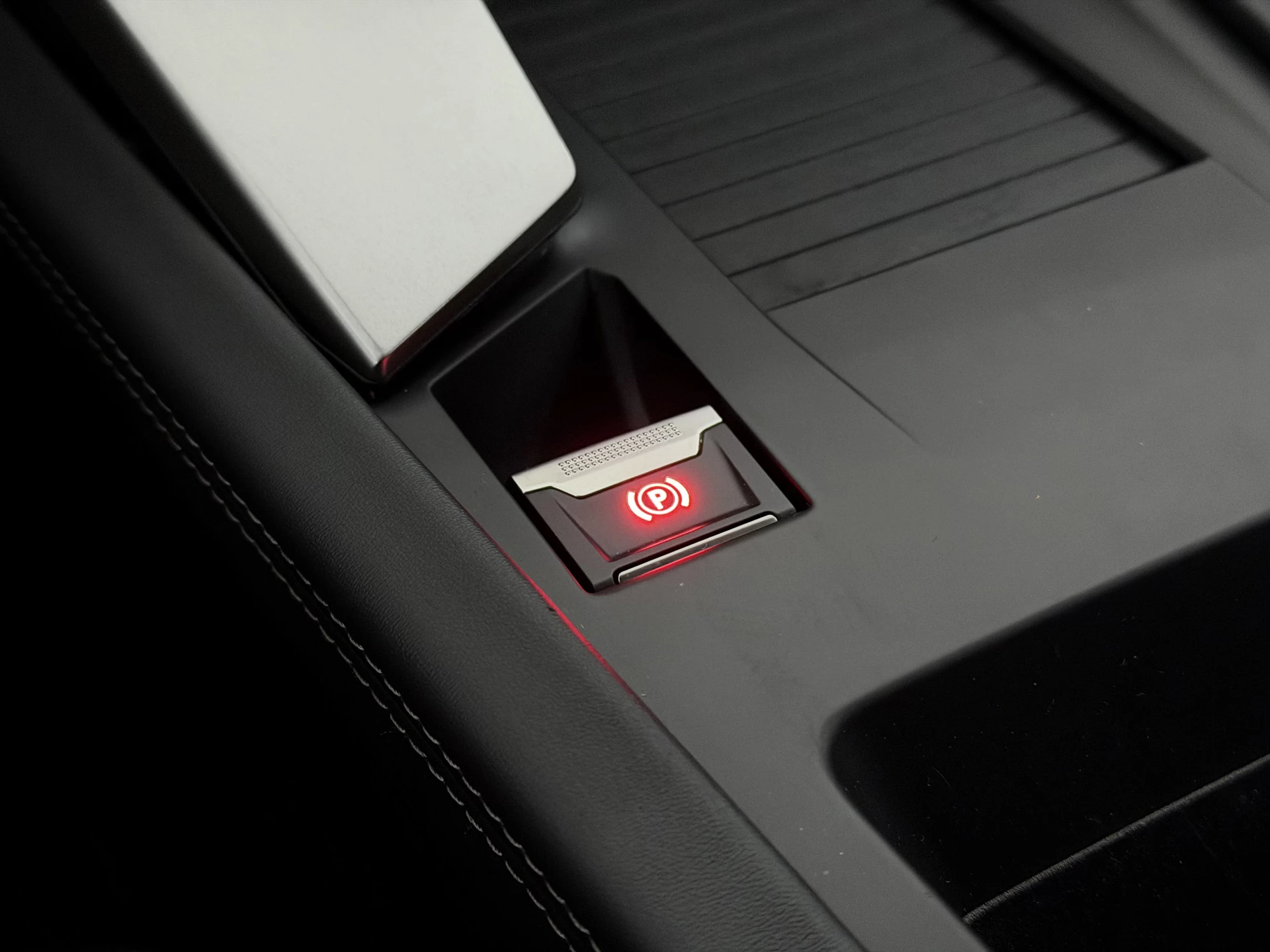 Hoofdafbeelding Peugeot 408