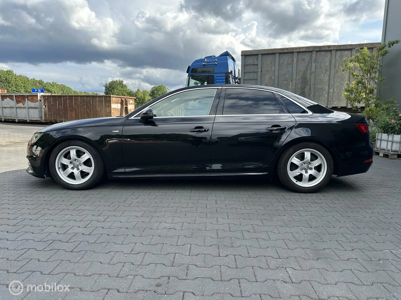 Hoofdafbeelding Audi A4