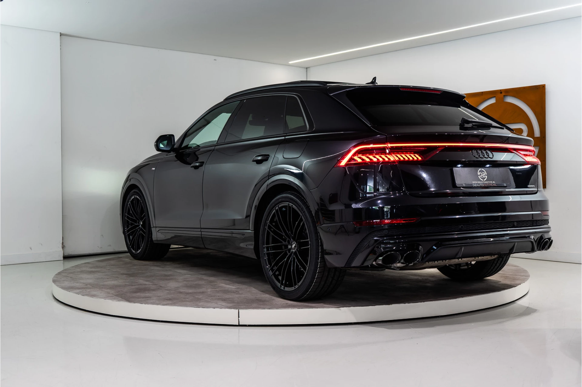 Hoofdafbeelding Audi Q8