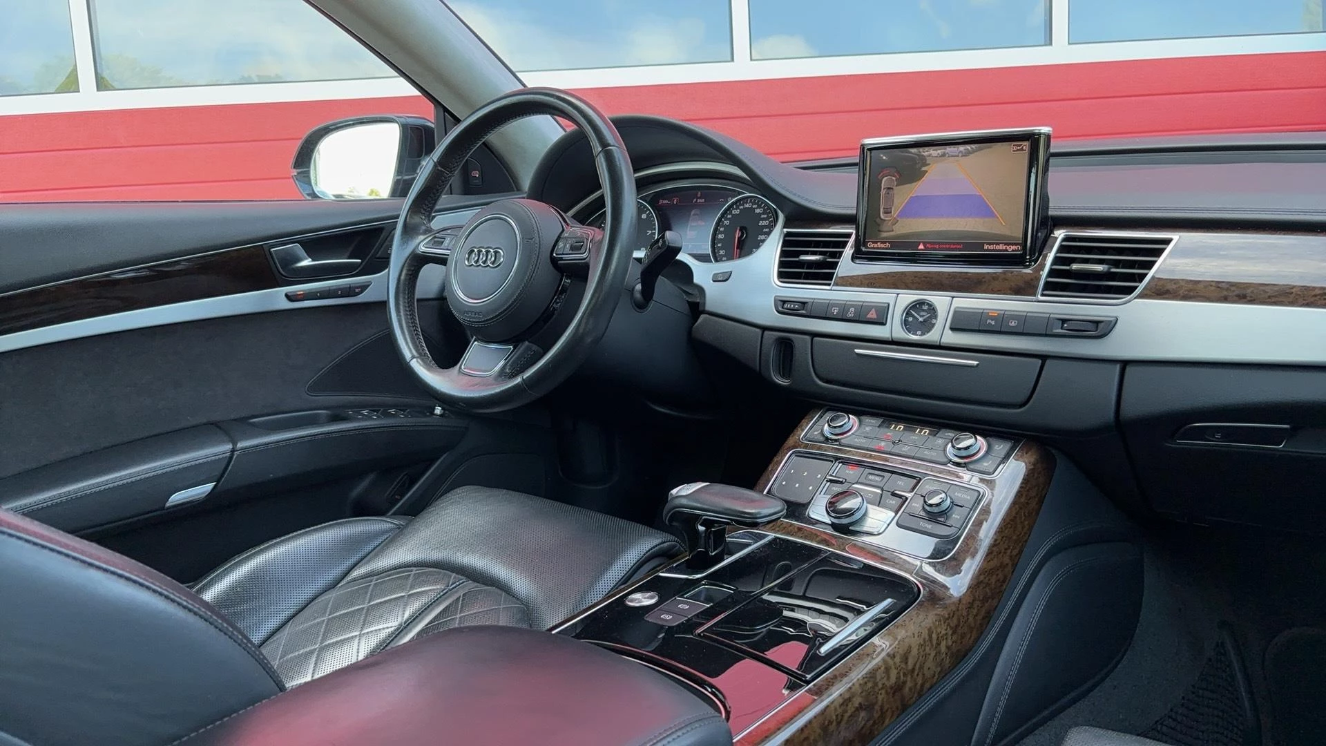 Hoofdafbeelding Audi A8