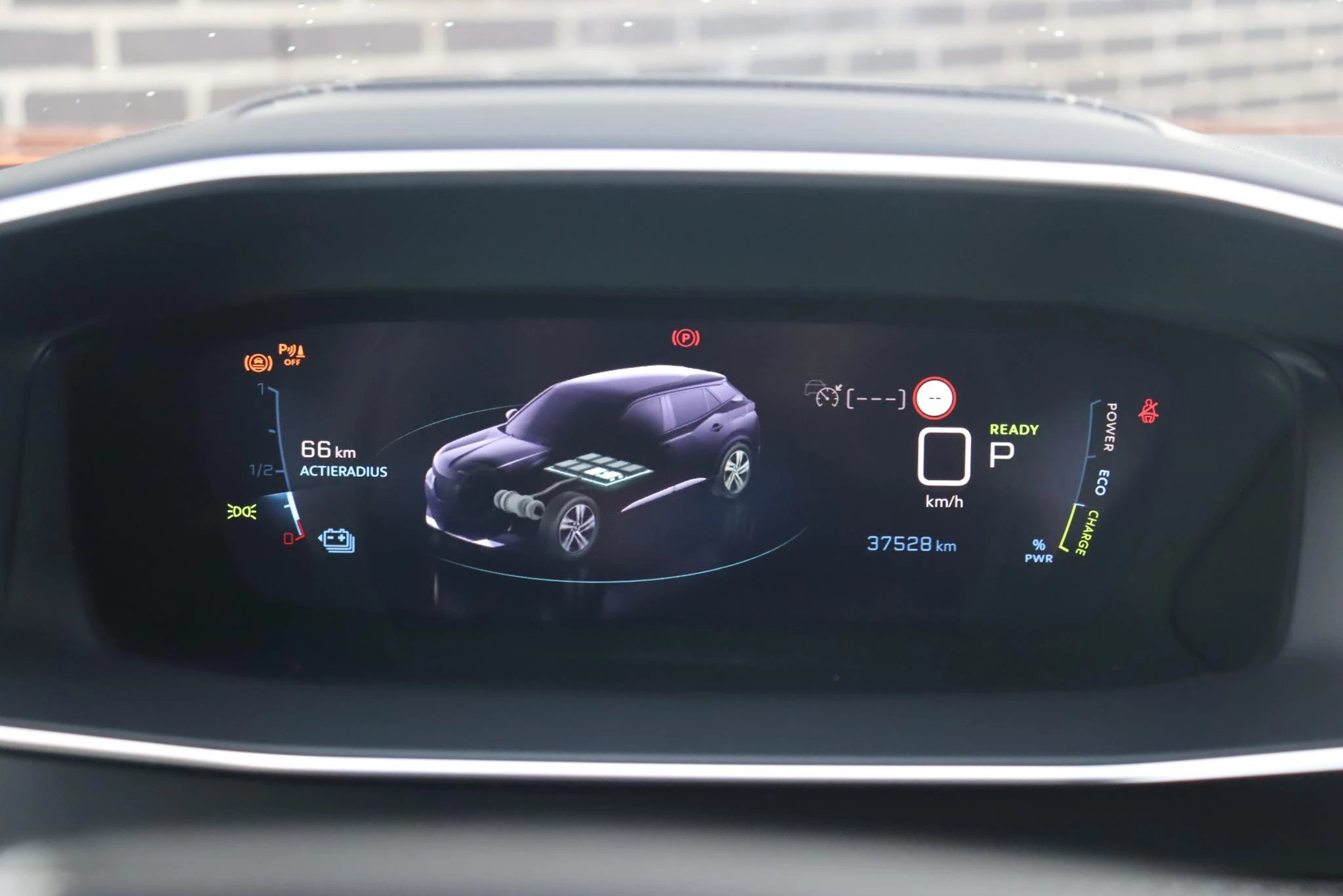 Hoofdafbeelding Peugeot e-2008