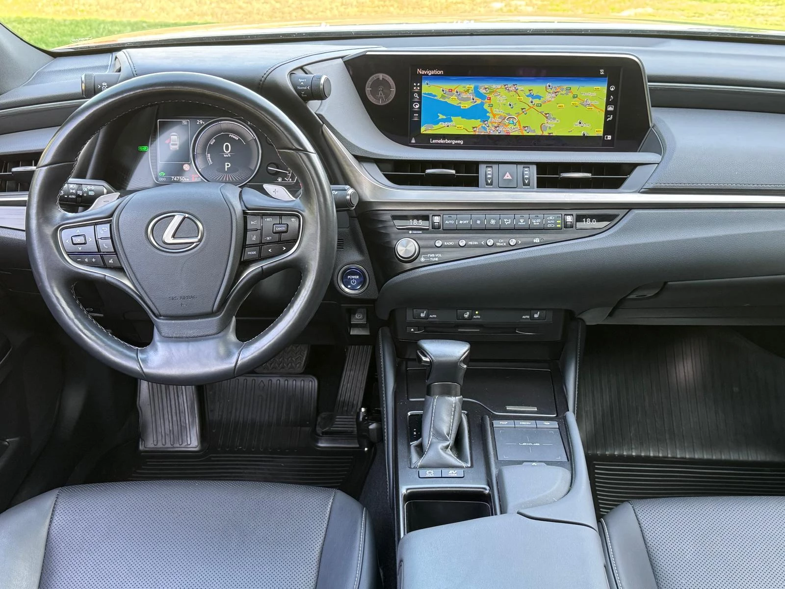 Hoofdafbeelding Lexus ES