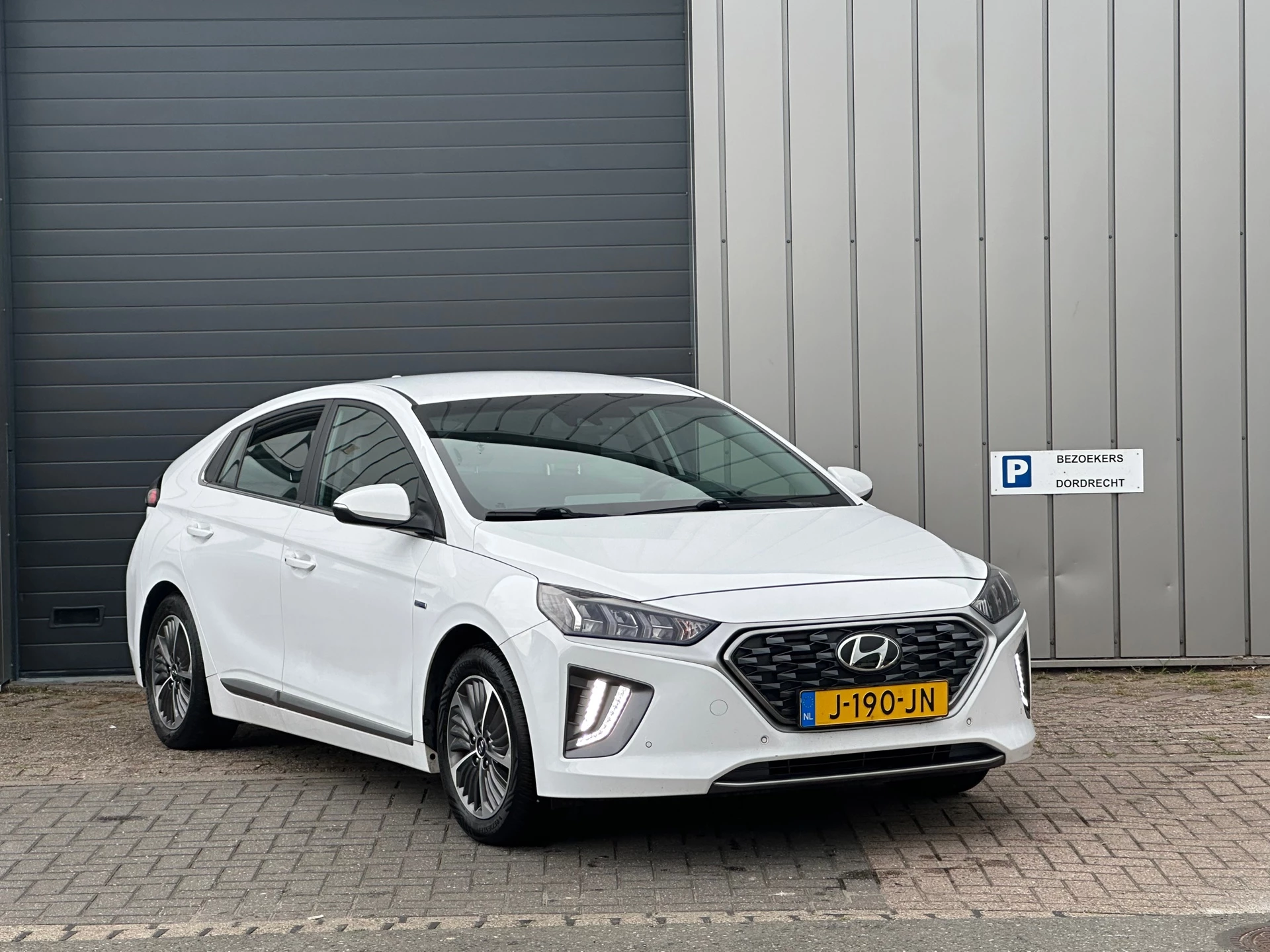 Hoofdafbeelding Hyundai IONIQ