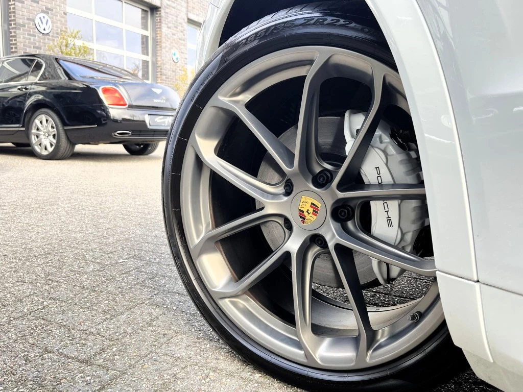 Hoofdafbeelding Porsche Cayenne