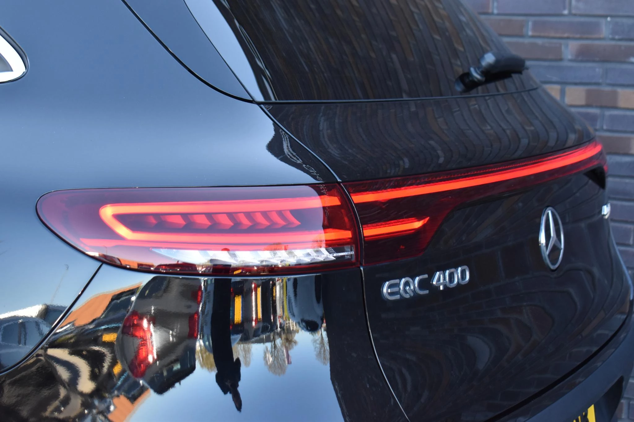 Hoofdafbeelding Mercedes-Benz EQC