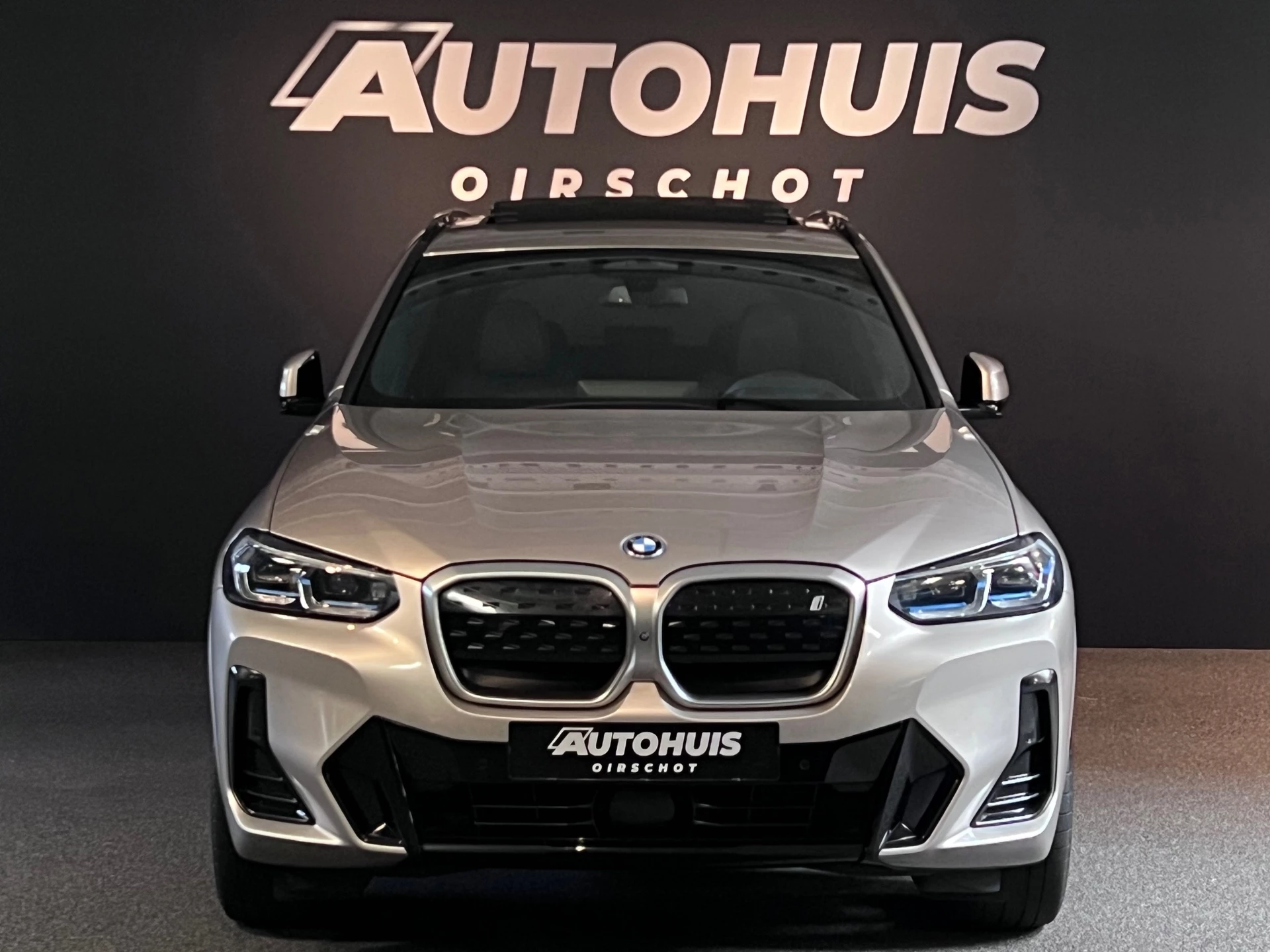 Hoofdafbeelding BMW iX3