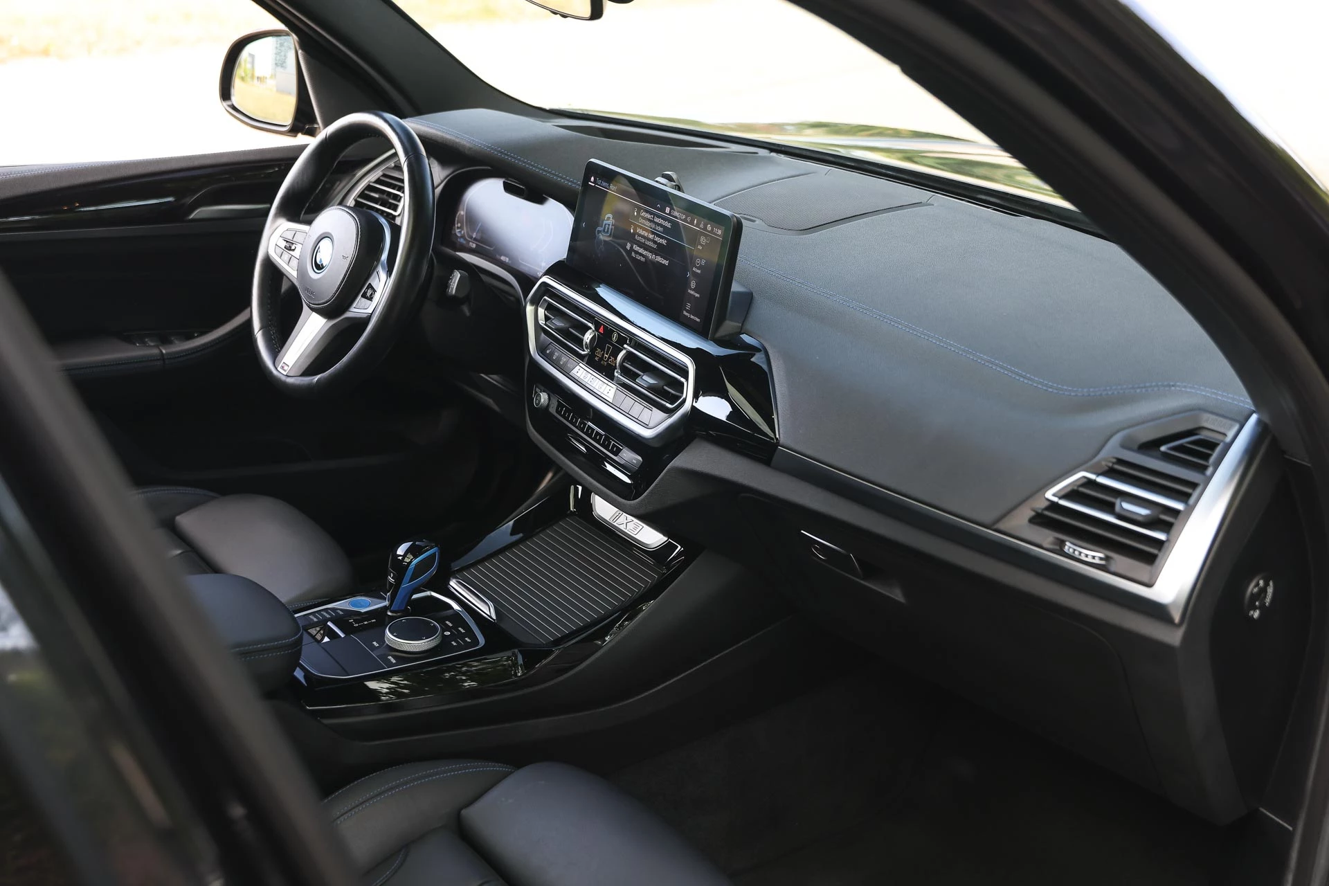 Hoofdafbeelding BMW iX3