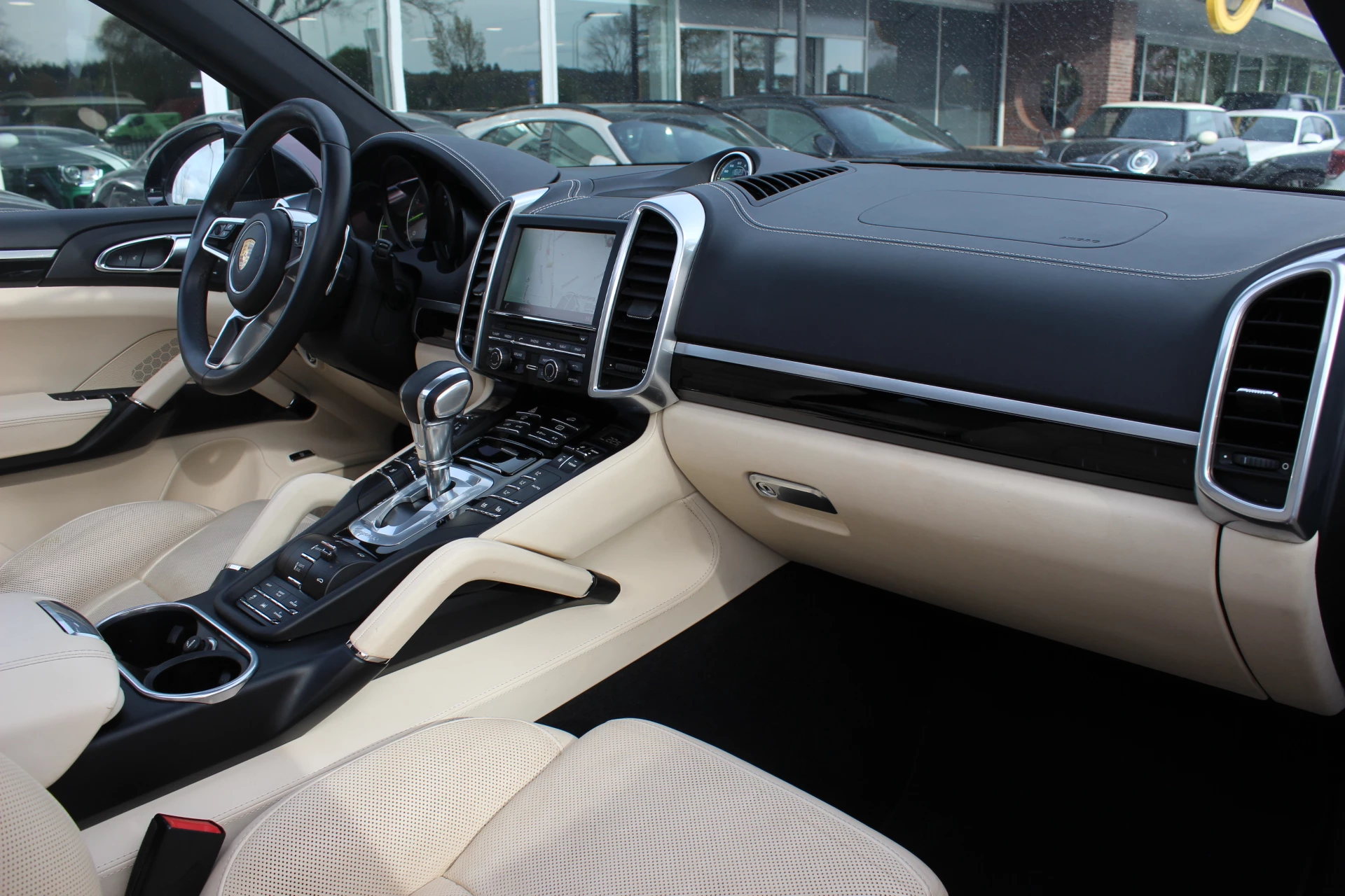 Hoofdafbeelding Porsche Cayenne