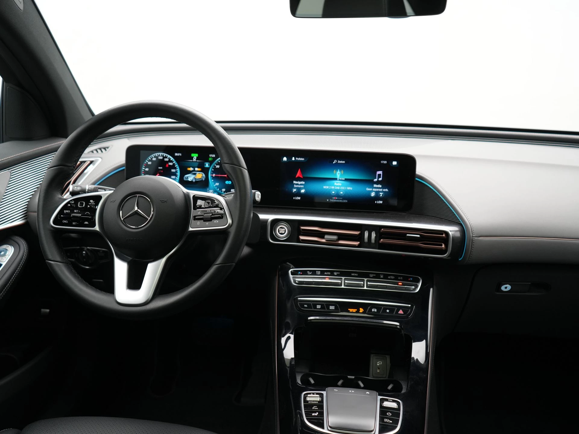 Hoofdafbeelding Mercedes-Benz EQC