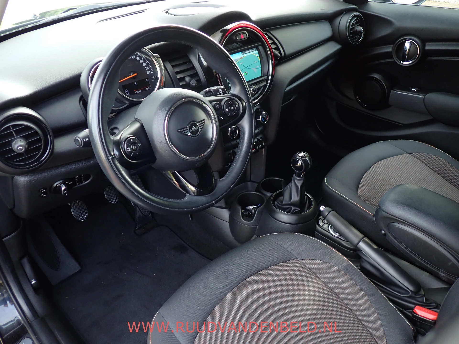 Hoofdafbeelding MINI One