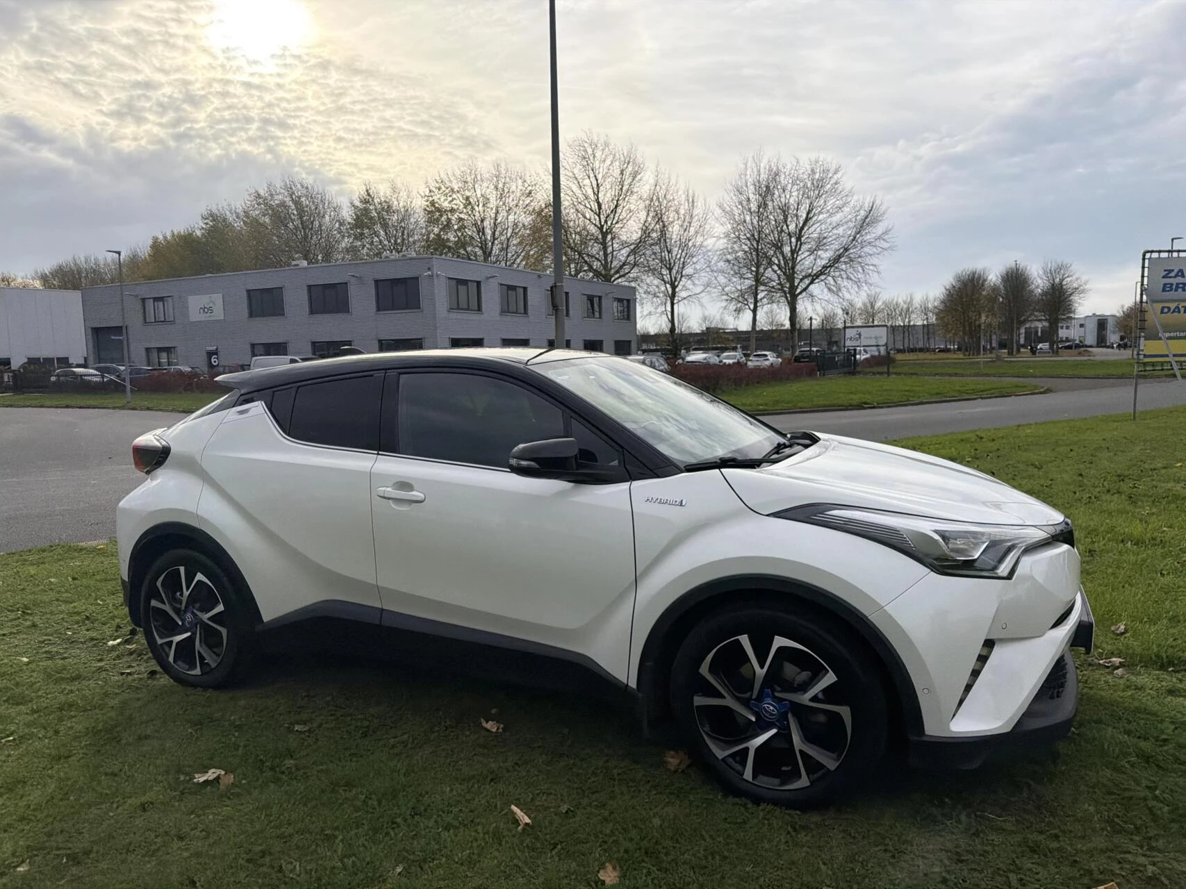 Hoofdafbeelding Toyota C-HR