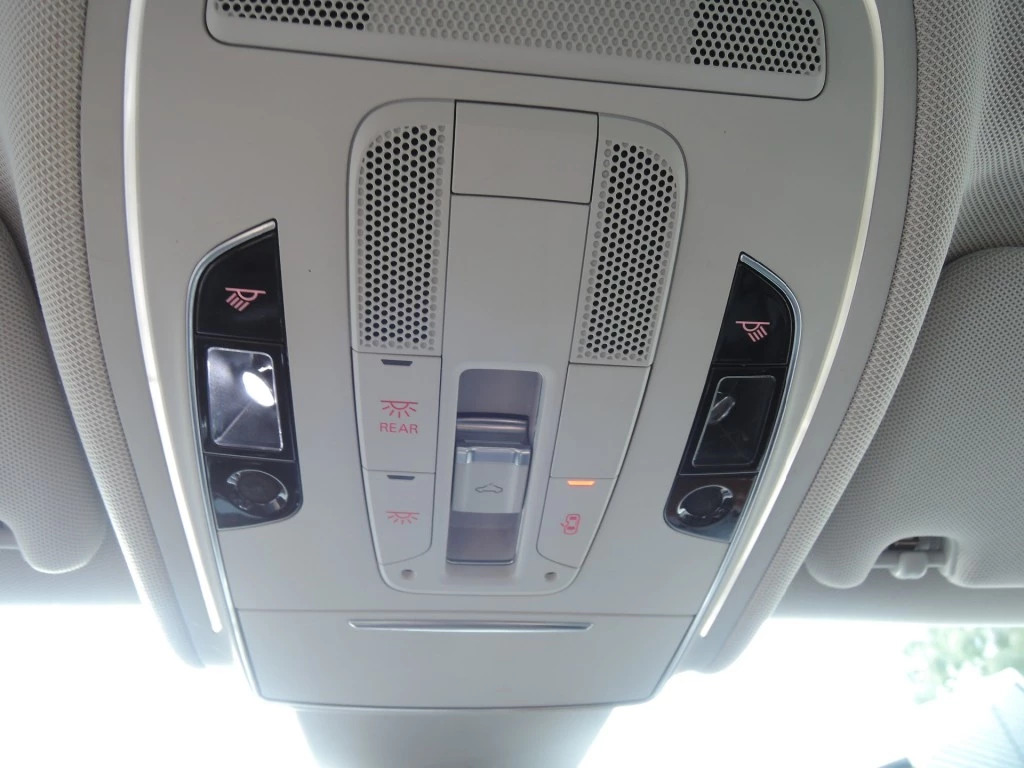 Hoofdafbeelding Audi A8