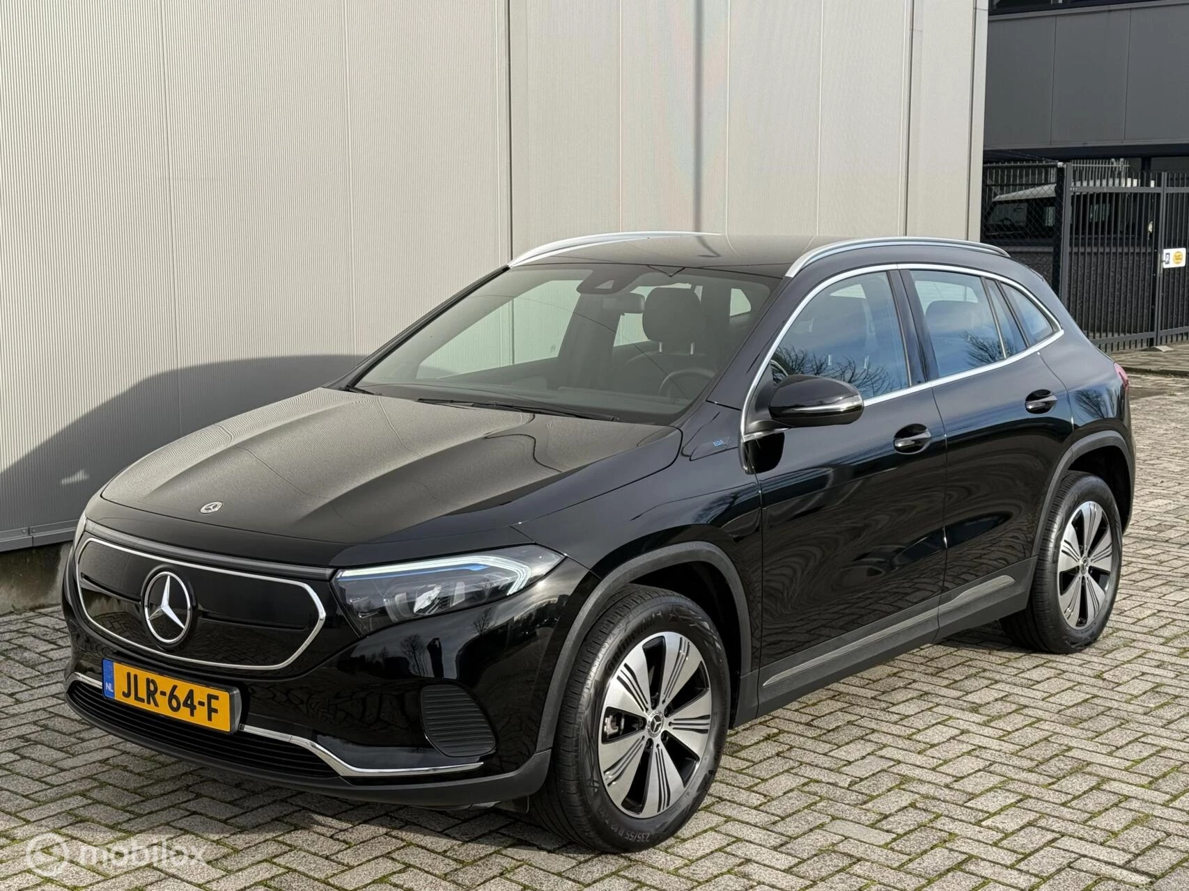 Hoofdafbeelding Mercedes-Benz EQA