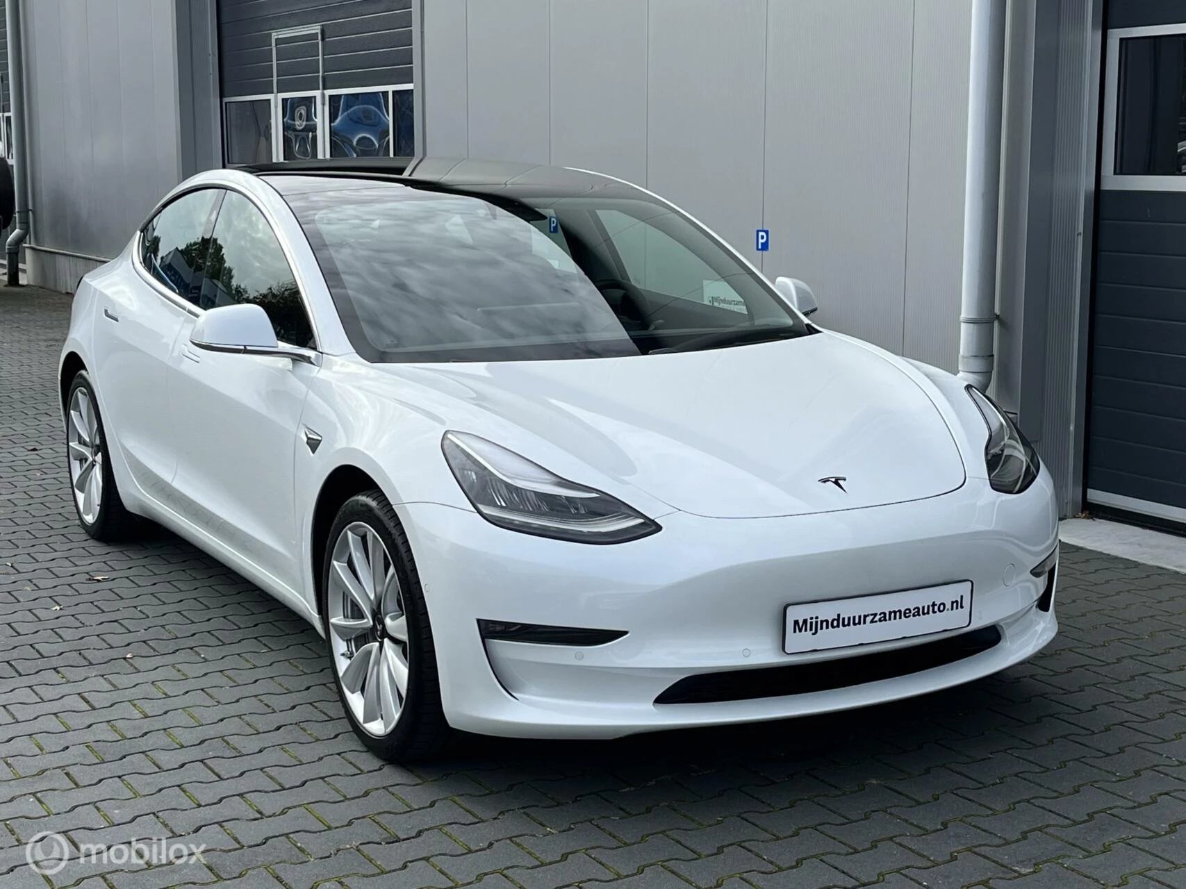 Hoofdafbeelding Tesla Model 3