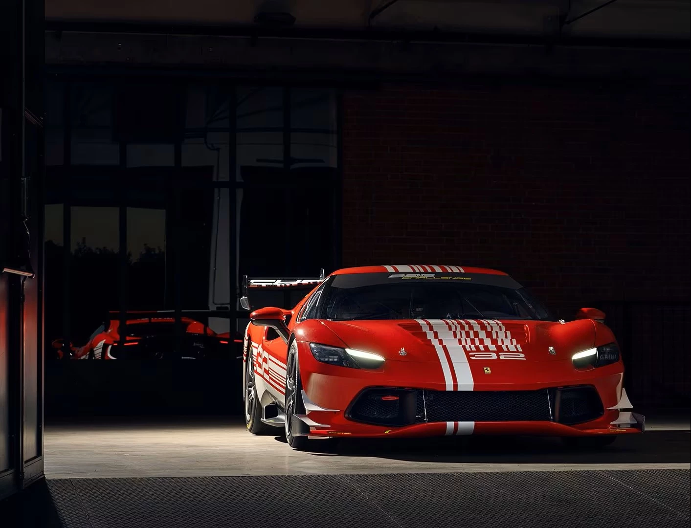 Hoofdafbeelding Ferrari 296