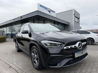 Hoofdafbeelding Mercedes-Benz GLA Mercedes-Benz GLA 250 e AMG Line Pano-Dak | Memory | Keyless | Camera |