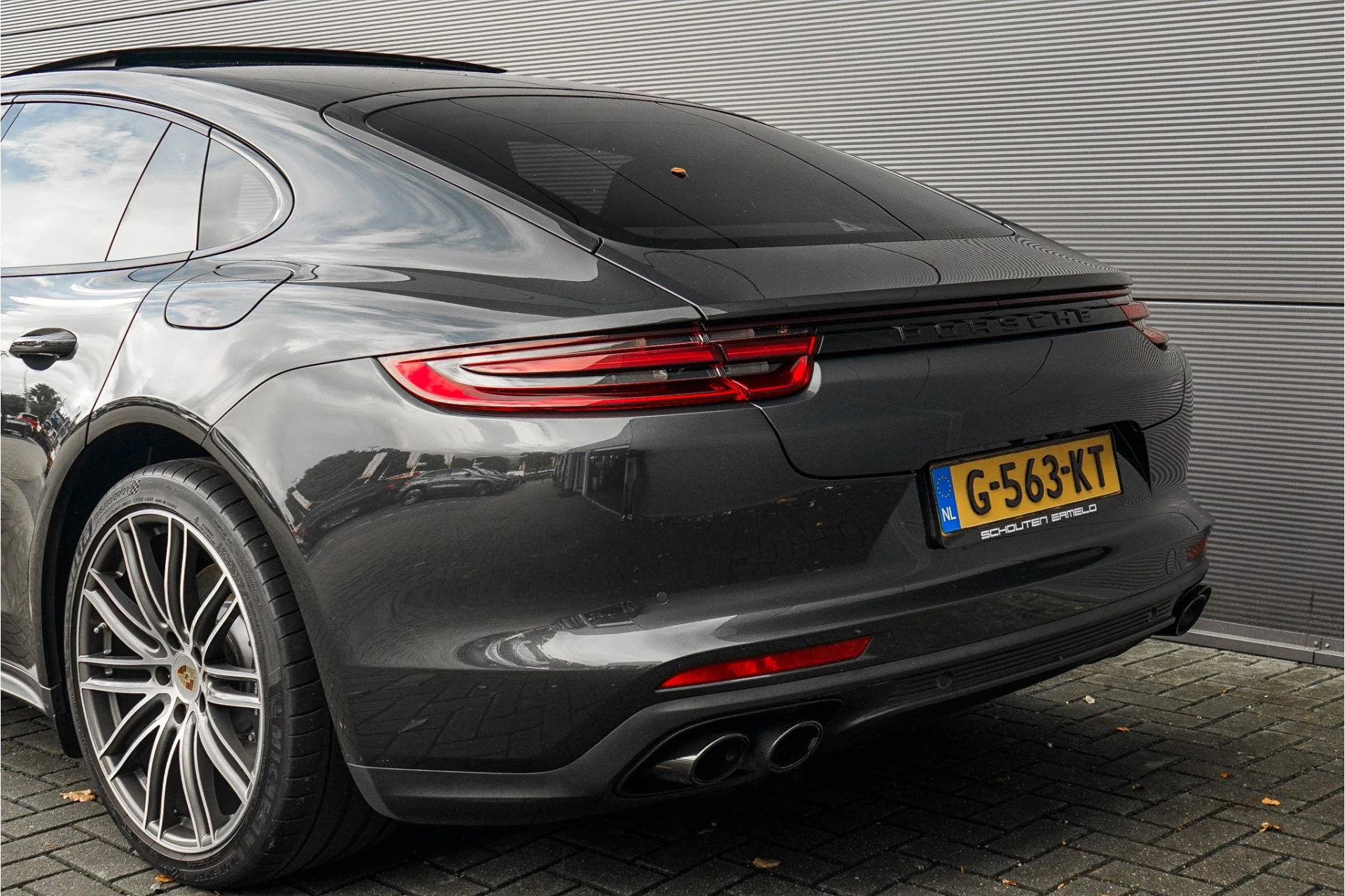 Hoofdafbeelding Porsche Panamera