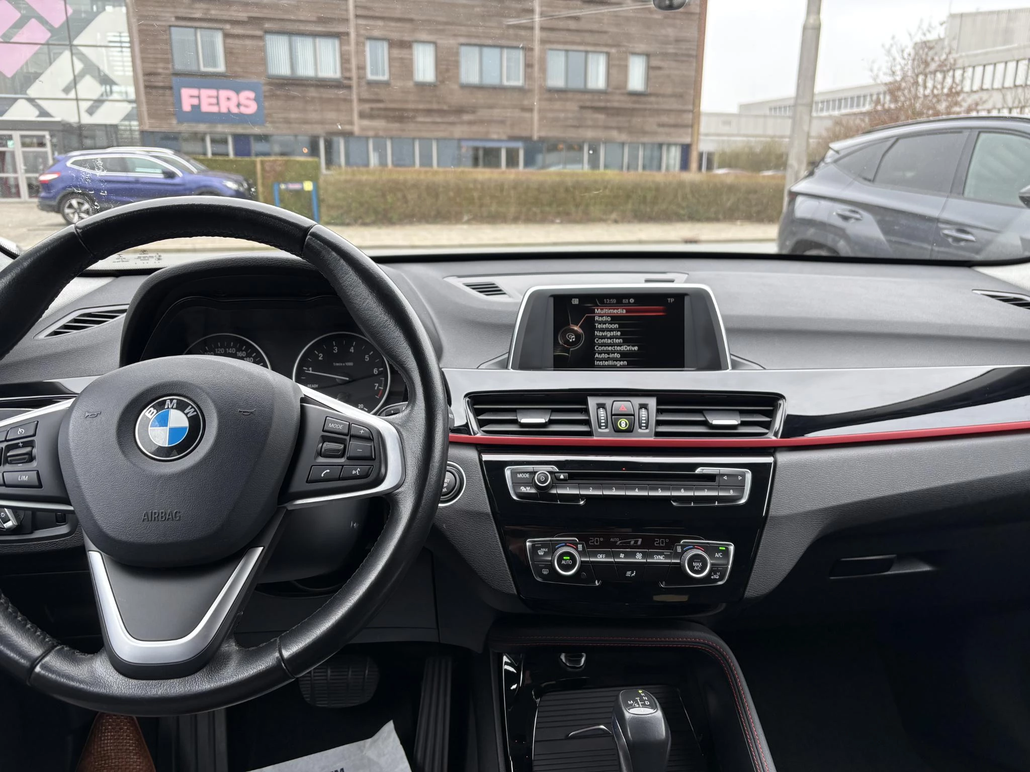 Hoofdafbeelding BMW X1