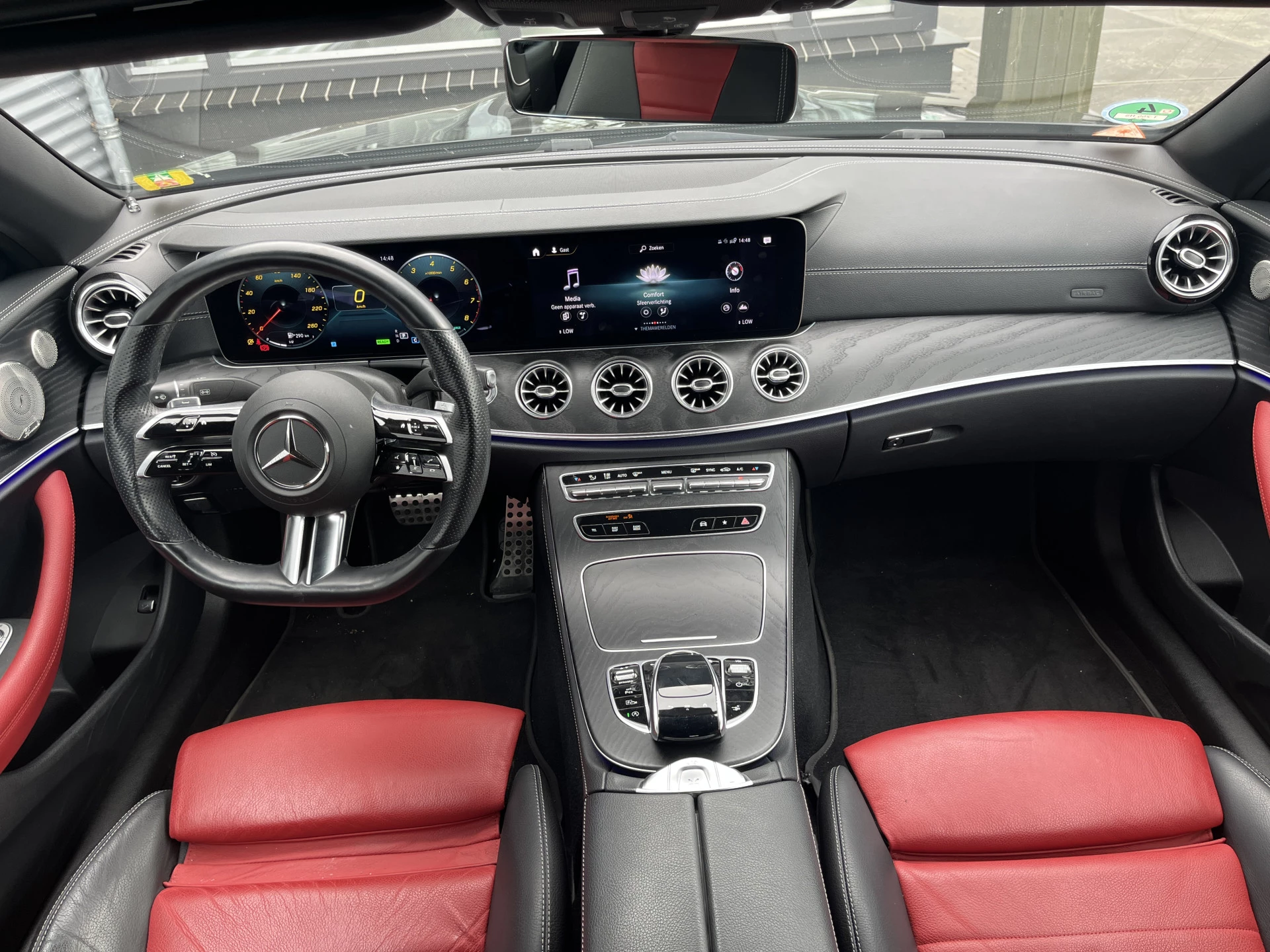 Hoofdafbeelding Mercedes-Benz E-Klasse