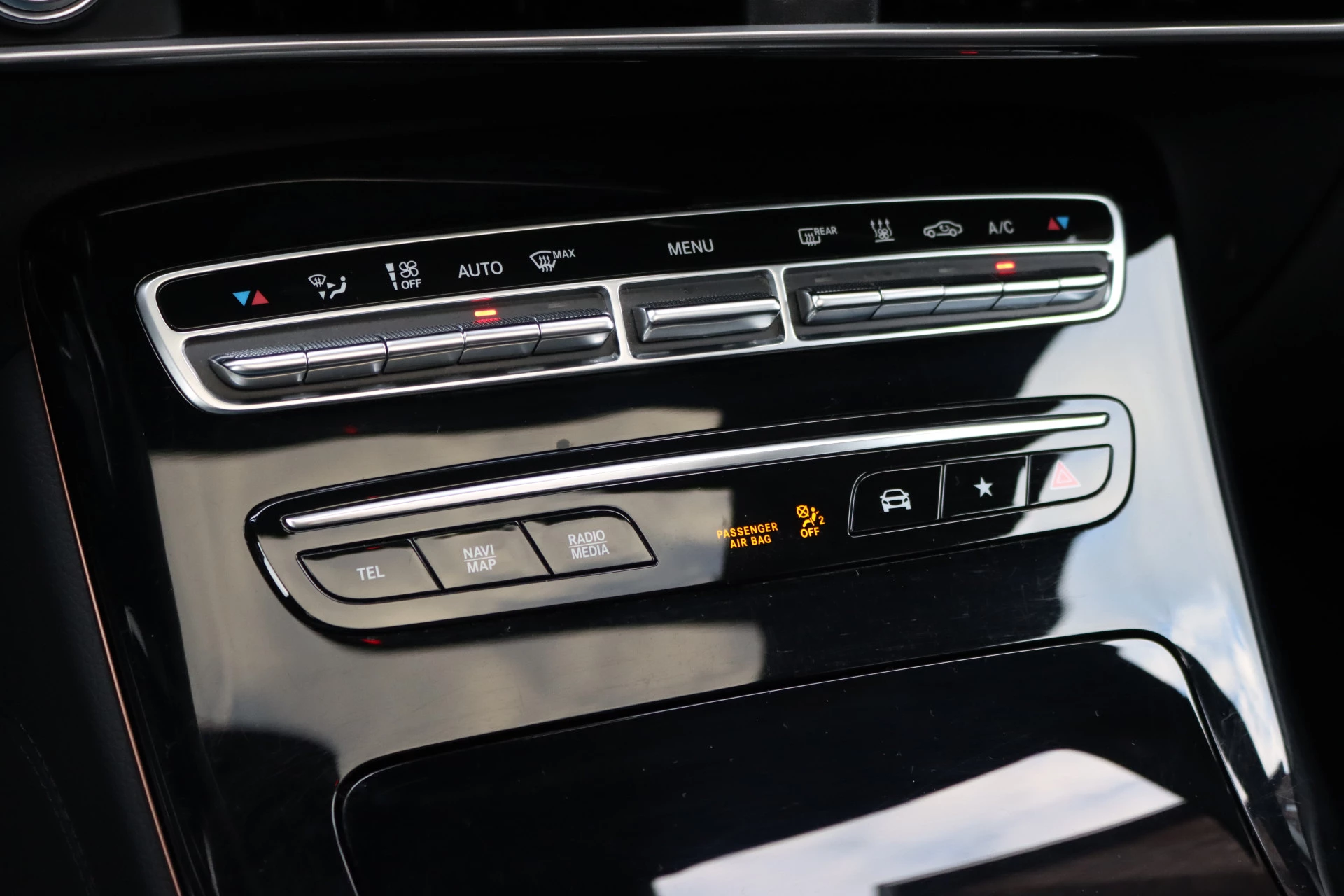 Hoofdafbeelding Mercedes-Benz EQC