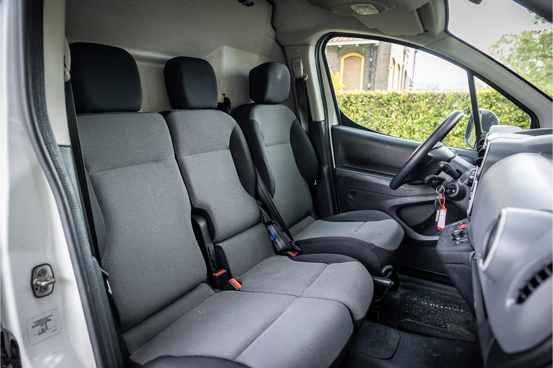 Hoofdafbeelding Peugeot Partner