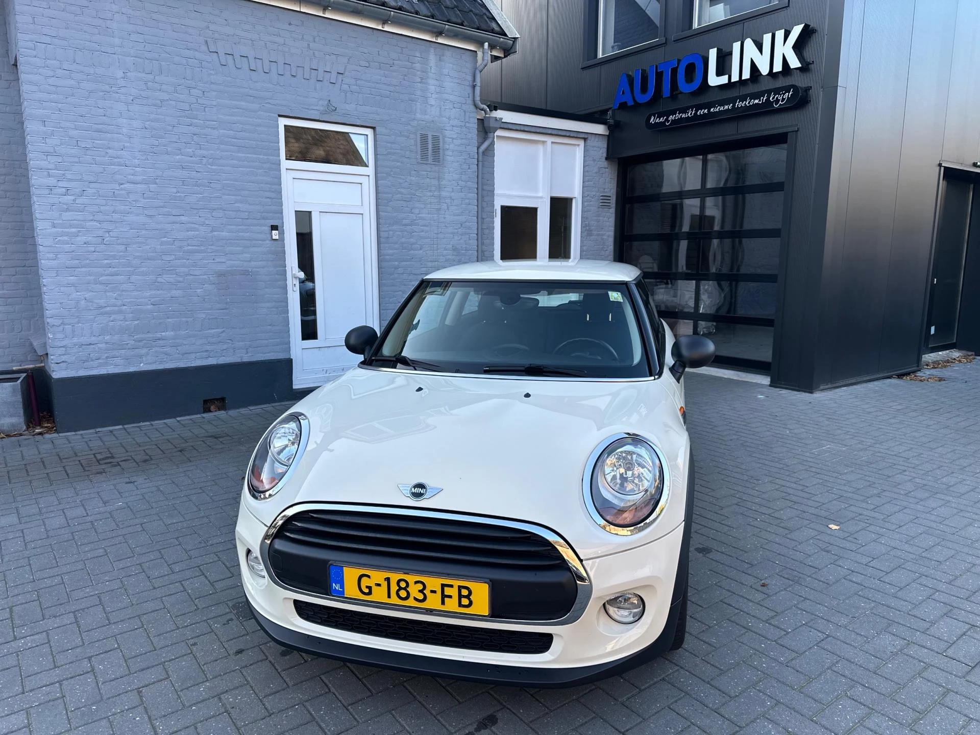 Hoofdafbeelding MINI One