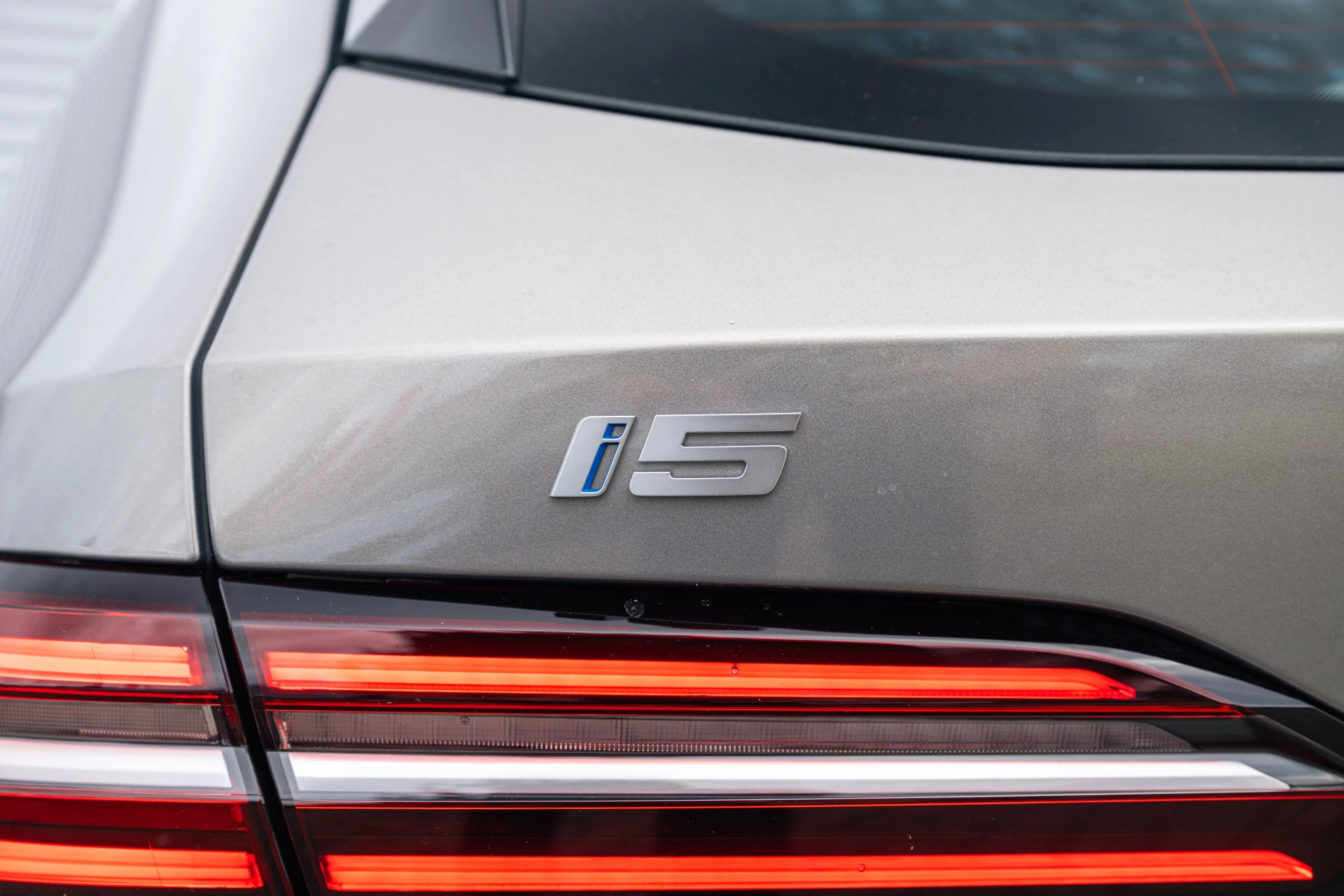 Hoofdafbeelding BMW i5