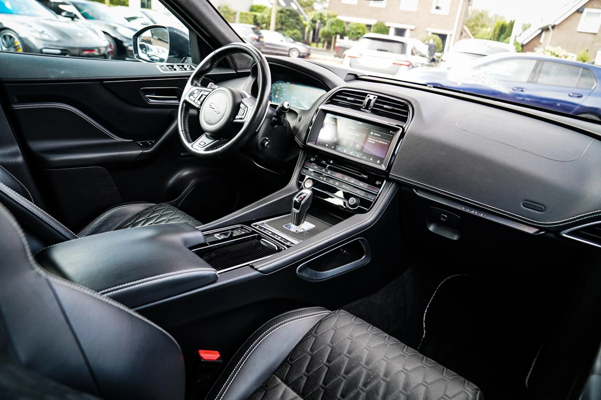 Hoofdafbeelding Jaguar F-PACE
