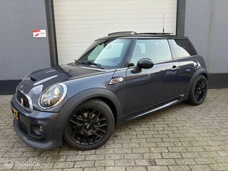 Hoofdafbeelding MINI Cooper S Mini Mini 1.6 Cooper S / 50 Year Edition / NAP / Panoramadak