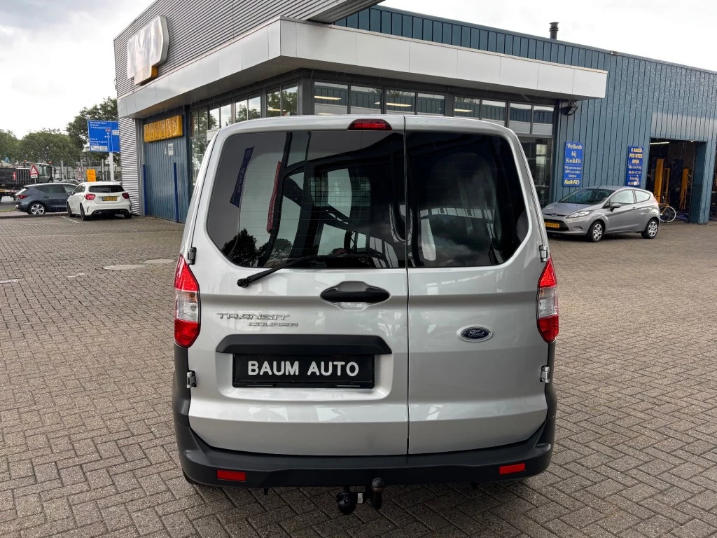 Hoofdafbeelding Ford Transit Courier
