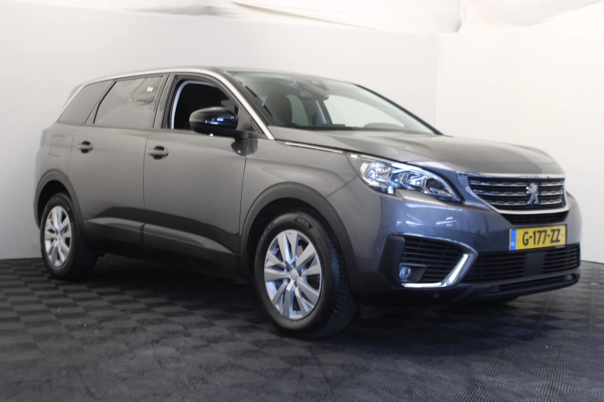 Hoofdafbeelding Peugeot 5008