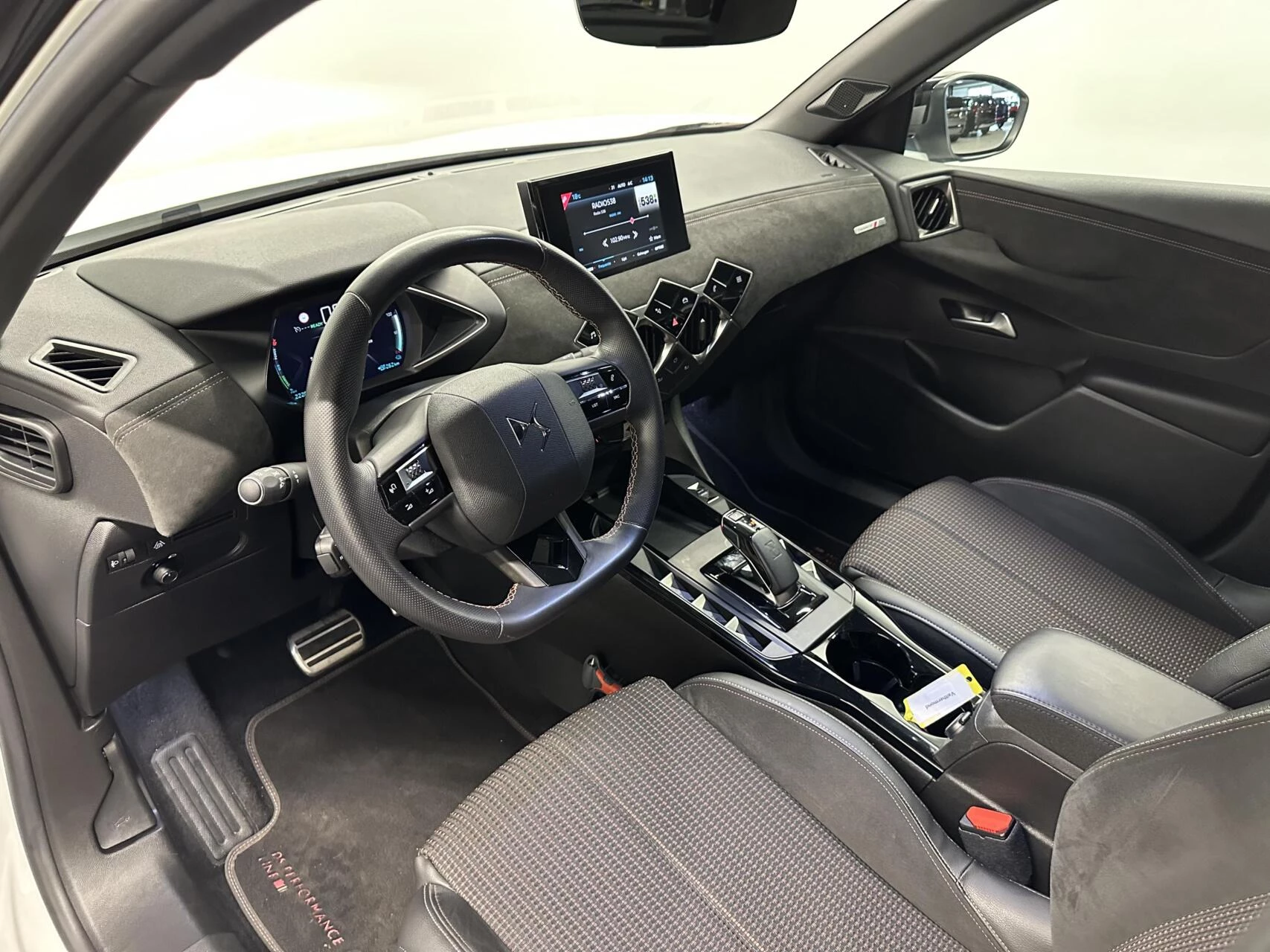 Hoofdafbeelding DS DS 3