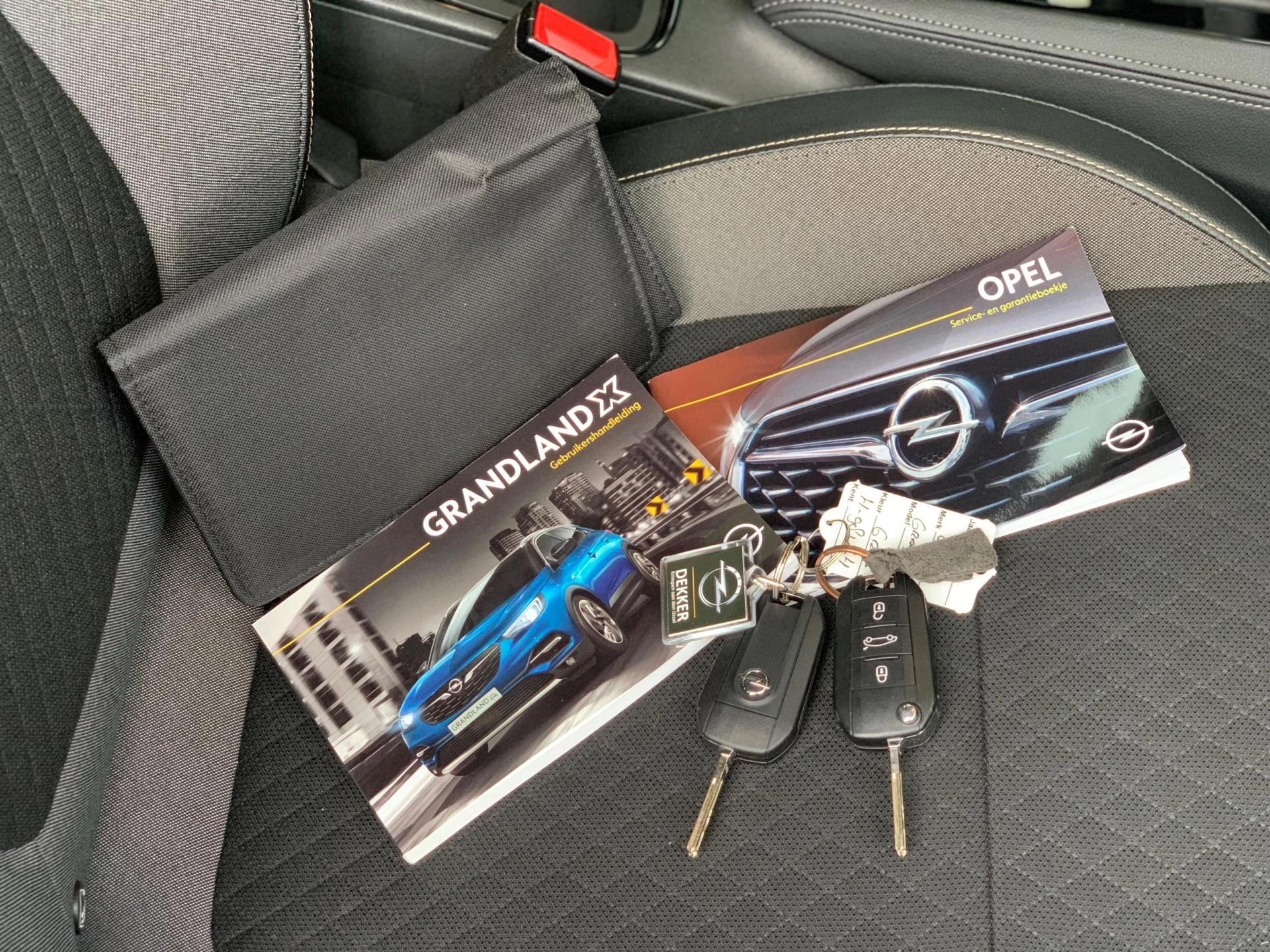 Hoofdafbeelding Opel Grandland X