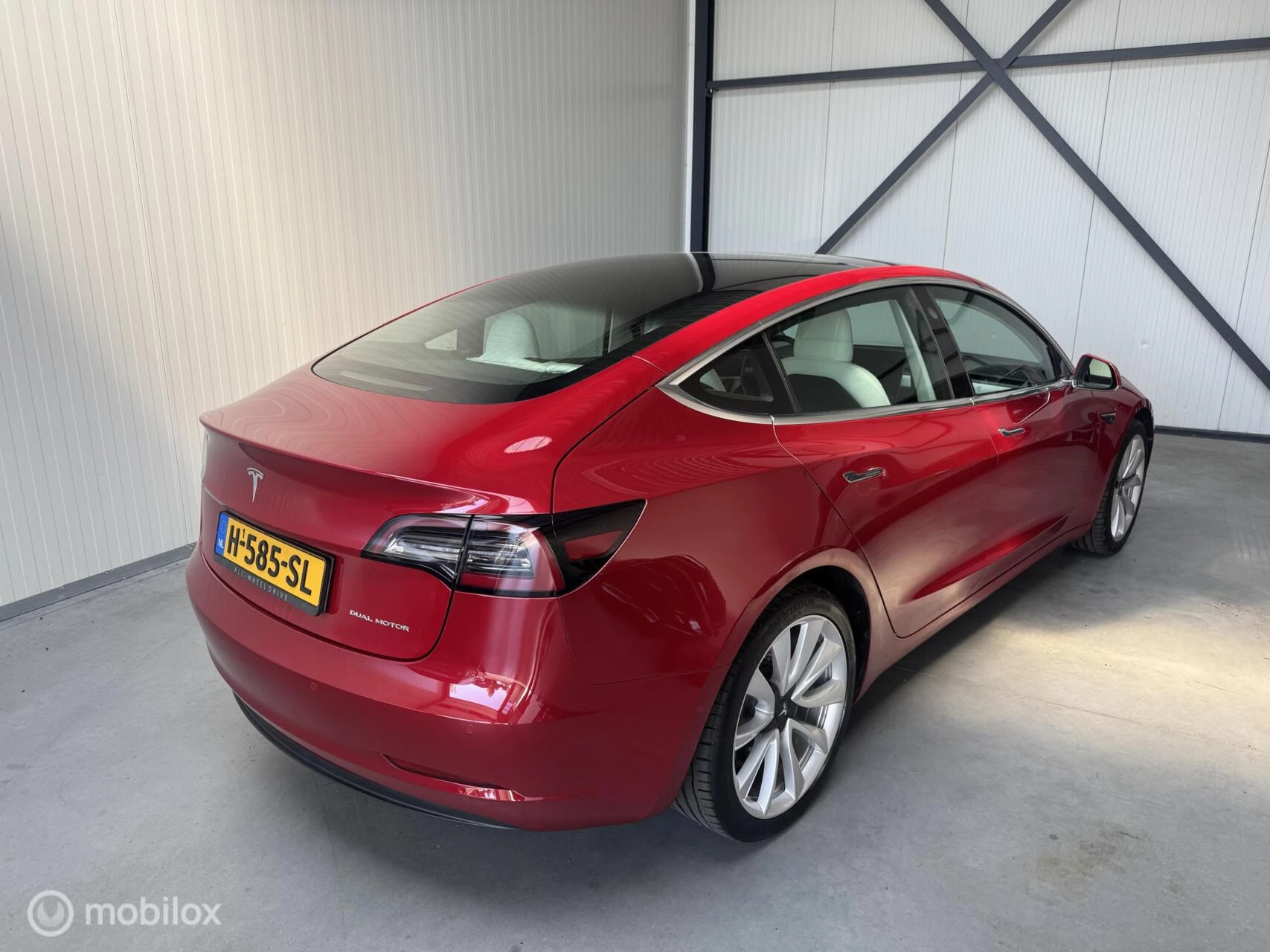 Hoofdafbeelding Tesla Model 3