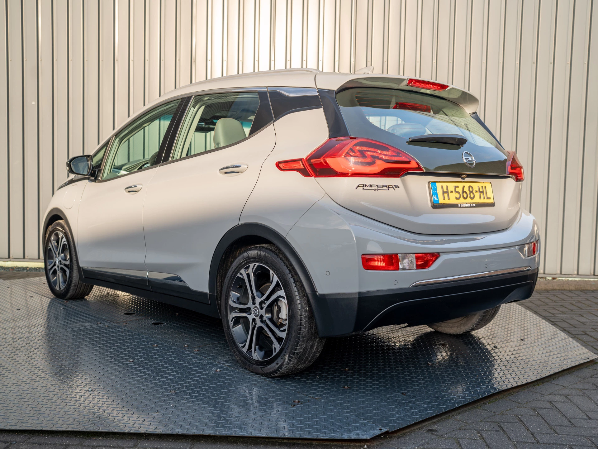 Hoofdafbeelding Opel Ampera-e