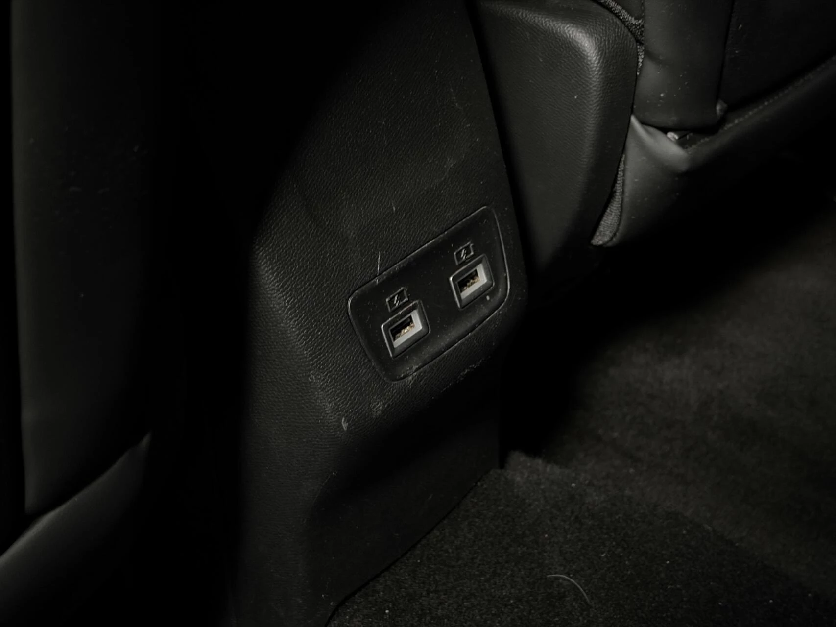 Hoofdafbeelding Peugeot e-2008