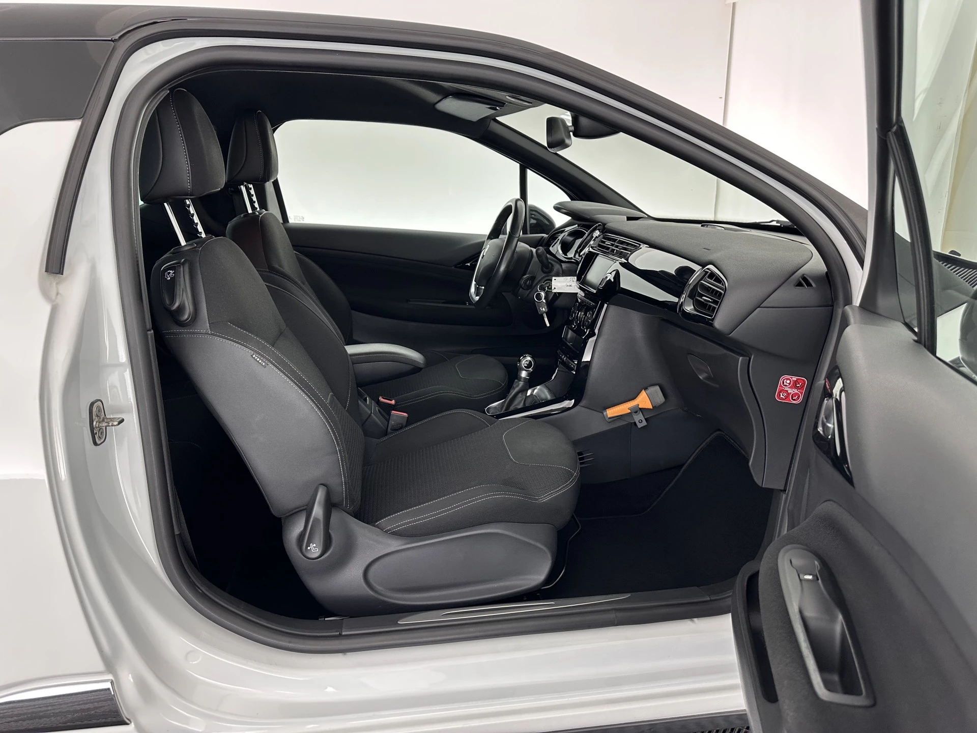 Hoofdafbeelding DS DS 3