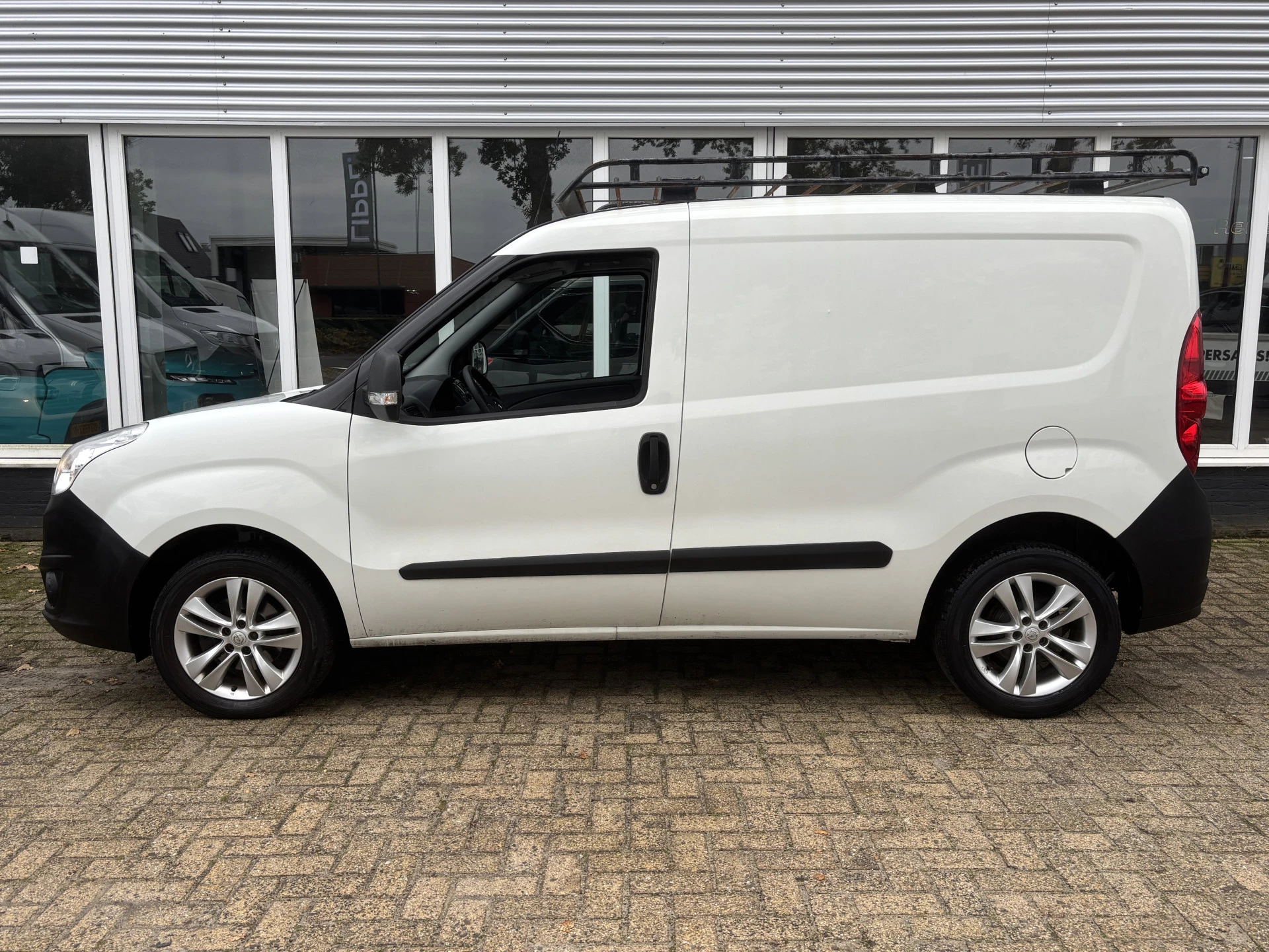 Hoofdafbeelding Opel Combo
