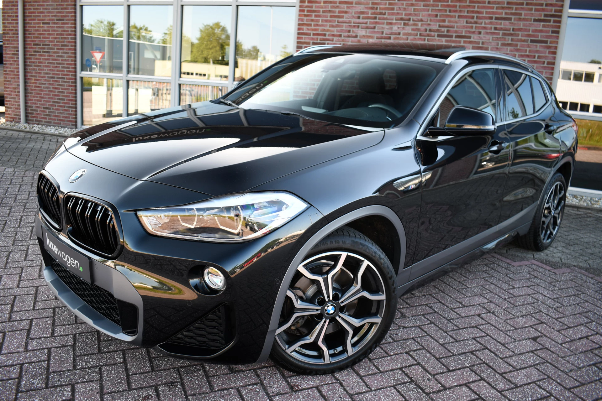 Hoofdafbeelding BMW X2