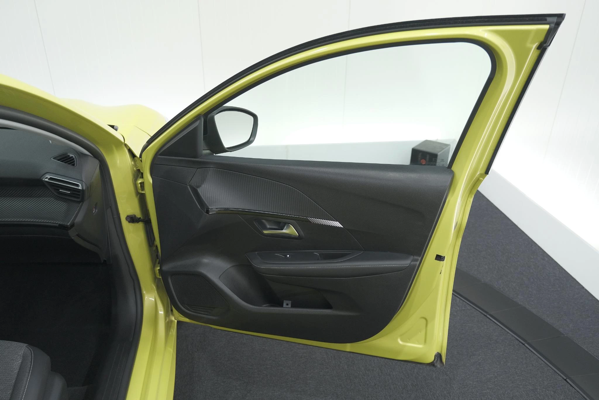 Hoofdafbeelding Peugeot e-208
