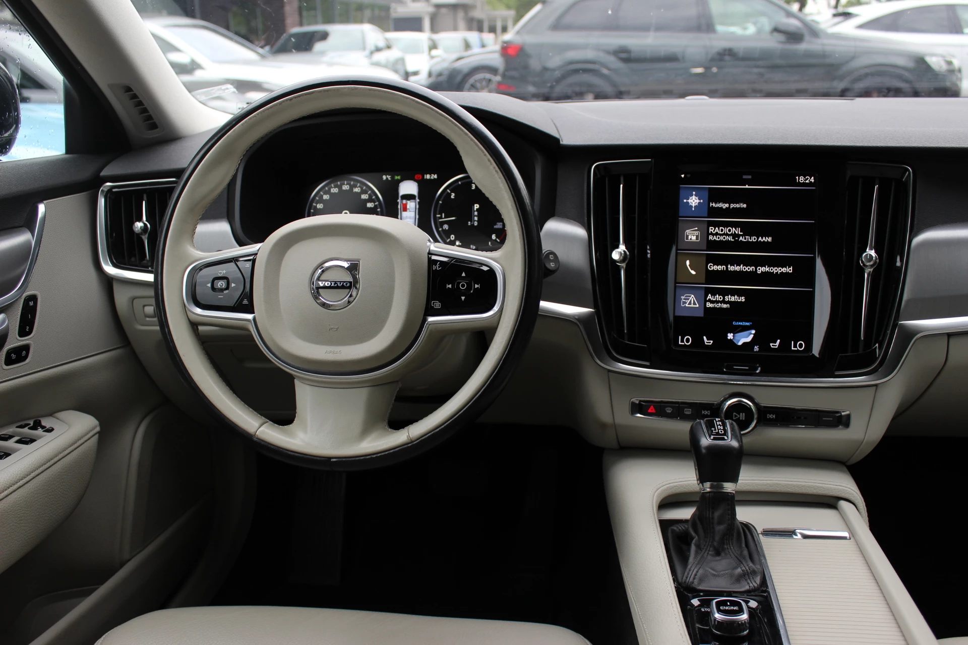 Hoofdafbeelding Volvo V90